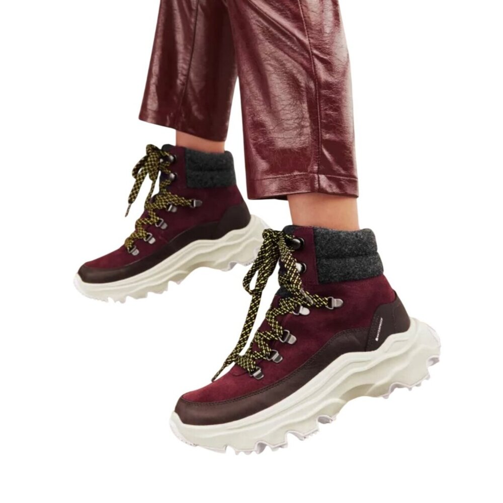 Sorel Womens Kinetic Conquest Breakthru Waterproof Insulated Boots Size 7.5 US